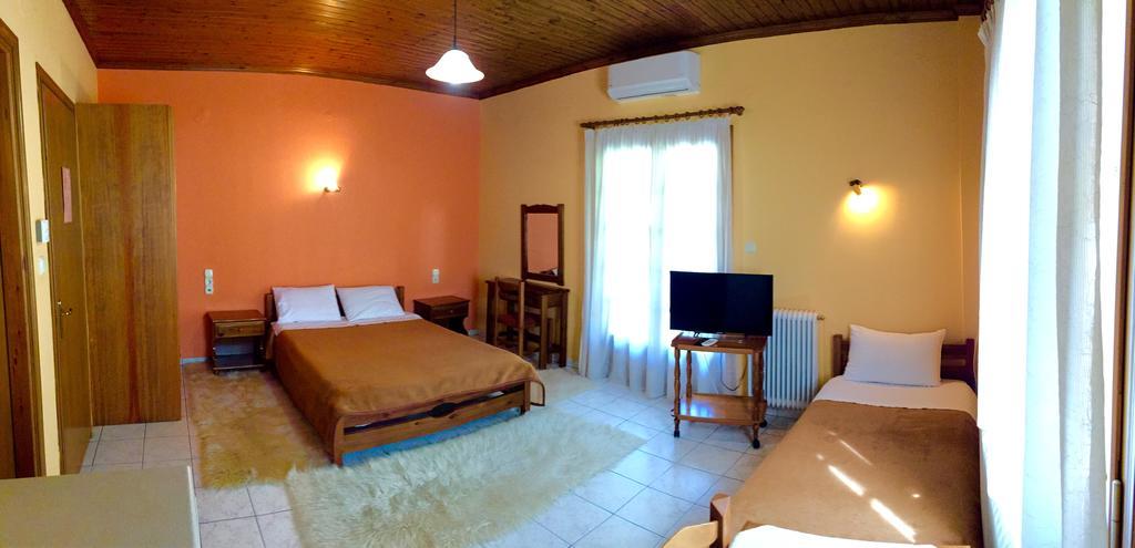 Dipla Sto Potami Hotel Chani Terevou Exterior photo